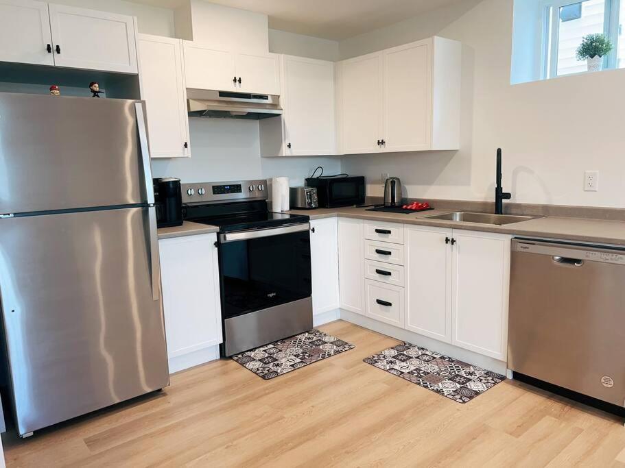 Sunflower Brandnew Cozy Apartment *